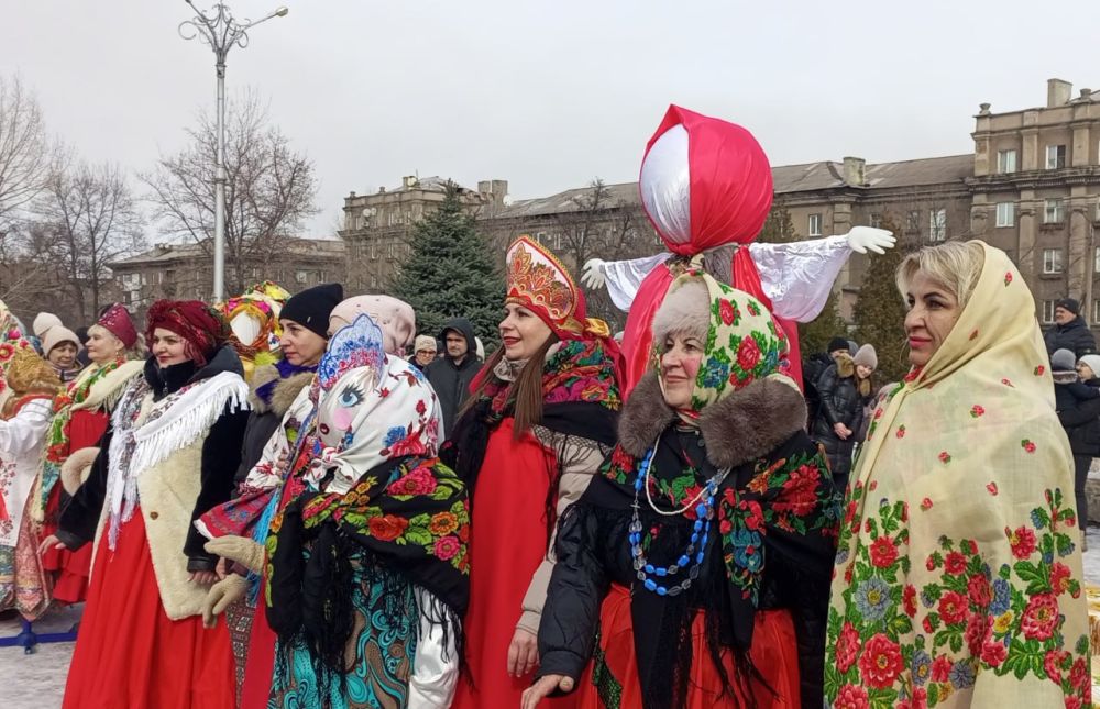 Альберт Апшев: Алчевск отметил окончание масленичной недели Альберт Апшев: Алчевск отметил окончание масленичной недели