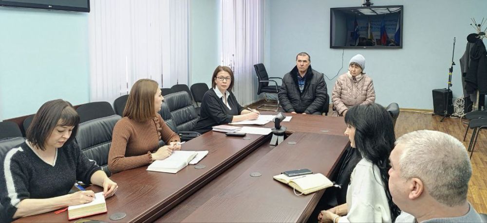 Сергей Саенко: Совместно с представителями структурных подразделений Администрации, муниципальных унитарных предприятий и руководителями учреждений и предприятий города провел еженедельный прием Сергей Саенко: Совместно с представителями структурных подразделений Администрации, муниципальных унитарных предприятий и руководителями учреждений и предприятий города провел еженедельный прием