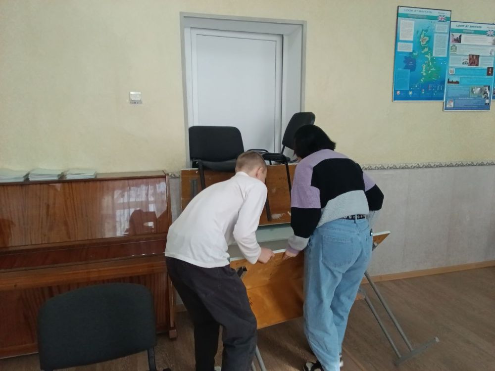 Обучающимся 14 школы рассказали, как действовать в экстренных ситуациях Обучающимся 14 школы рассказали, как действовать в экстренных ситуациях