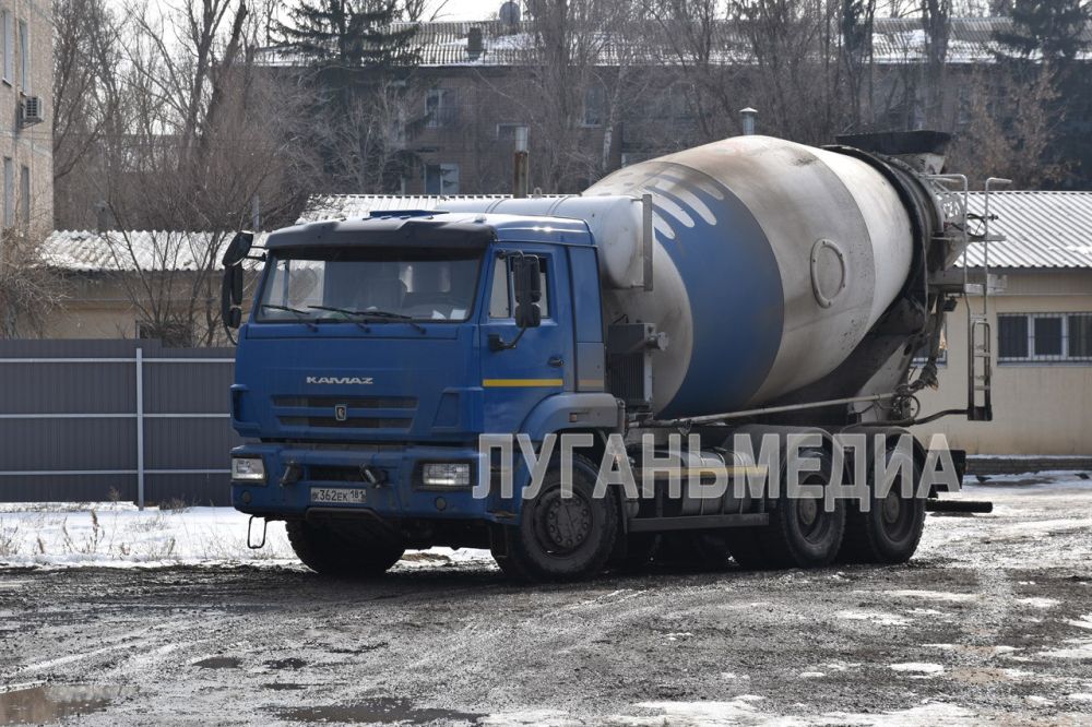 Сенатор Совета Федерации от Луганской Народной Республики Дарья Лантратова ознакомилась со строительством девятиэтажного жилищного комплекса (ЖК) «Авиатор» на городке Острая могила в Луганске Сенатор Совета Федерации от Луганской Народной Республики Дарья Лантратова ознакомилась со строительством девятиэтажного жилищного комплекса (ЖК) «Авиатор» на городке Острая могила в Луганске