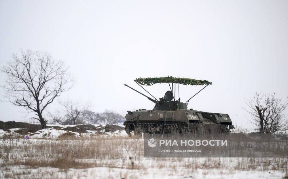 Боевая подготовка экипажей БМД-2 на одном из полигонов ЛНР Боевая подготовка экипажей БМД-2 на одном из полигонов ЛНР