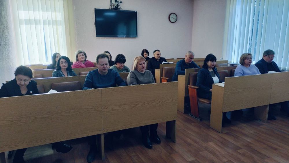 Андрей Рубанцов: Рабочий понедельник начал с традиционной утренней планёрки с коллегами Андрей Рубанцов: Рабочий понедельник начал с традиционной утренней планёрки с коллегами