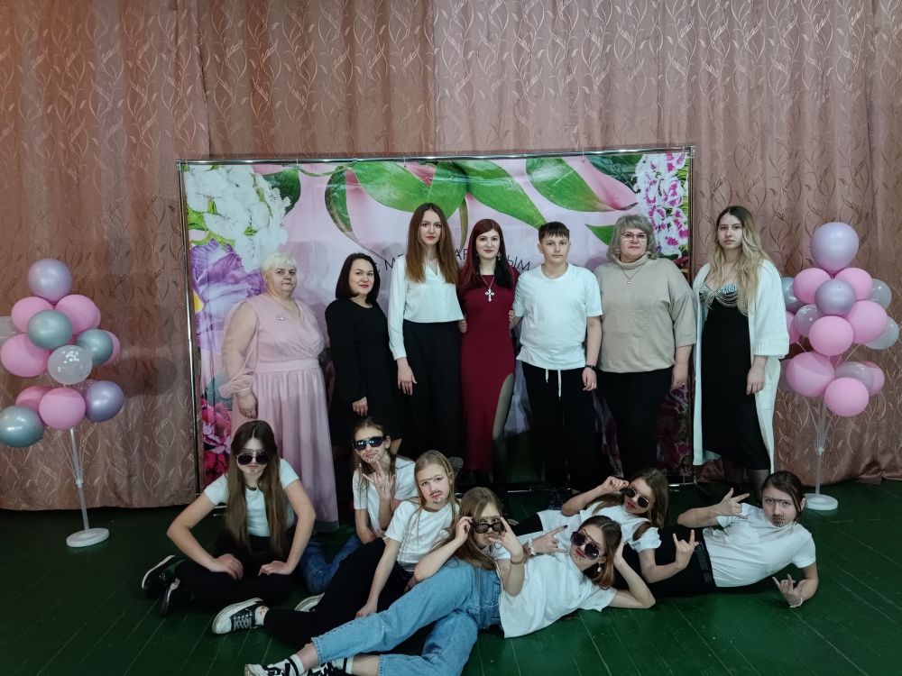 В преддверии Международного женского дня Дом культуры пгт Михайловка наполнился теплом и радостью В преддверии Международного женского дня Дом культуры пгт Михайловка наполнился теплом и радостью