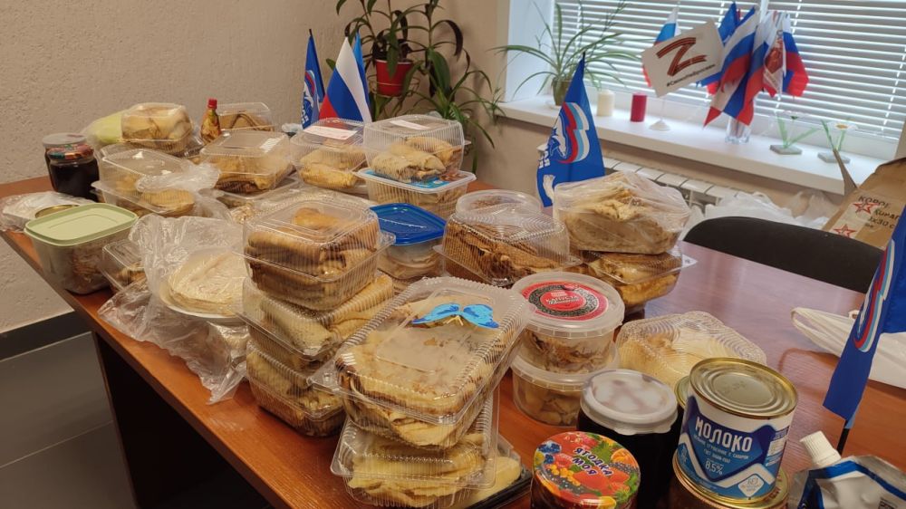 Активисты Славяносербска напекли блинов для наших защитников Активисты Славяносербска напекли блинов для наших защитников