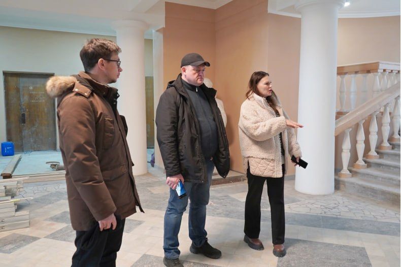 Заместитель Министра строительства и ЖКХ Красноярского края оценил ход работ на объектах Свердловского муниципалитета Заместитель Министра строительства и ЖКХ Красноярского края оценил ход работ на объектах Свердловского муниципалитета