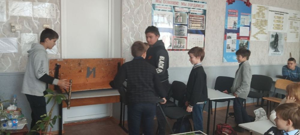 Обучающимся 14 школы рассказали, как действовать в экстренных ситуациях Обучающимся 14 школы рассказали, как действовать в экстренных ситуациях