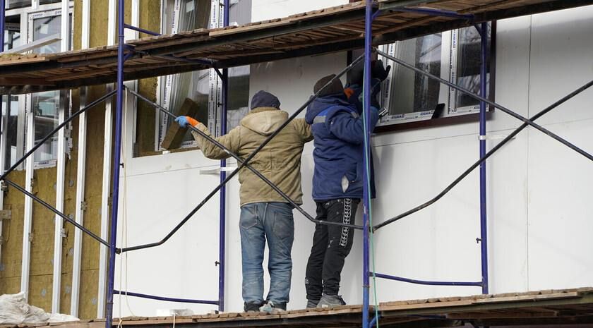 Специалисты начали отделочные работы в девятиэтажном корпусе общежития Луганского государственного университета имени Владимира Даля Специалисты начали отделочные работы в девятиэтажном корпусе общежития Луганского государственного университета имени Владимира Даля