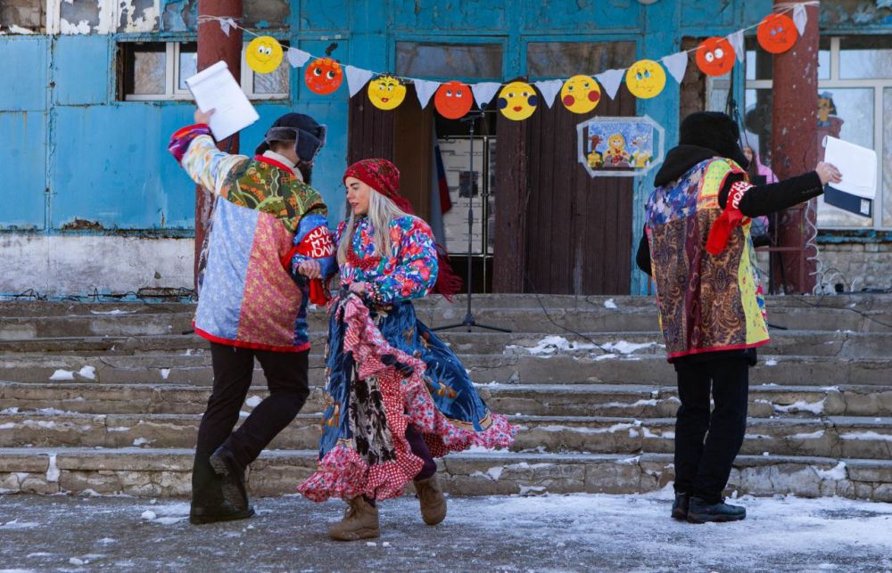 01.03.2025г. на площади МБУ "Дом культуры п. Широкий" прошло шумное и яркое театрализованное гулянье «Масляна идёт- весну под руку ведёт» 01.03.2025г. на площади МБУ "Дом культуры п. Широкий" прошло шумное и яркое театрализованное гулянье «Масляна идёт- весну под руку ведёт»