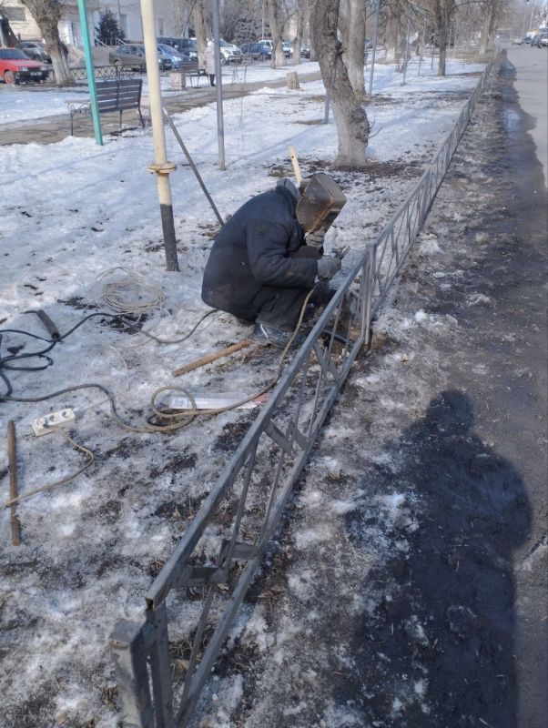 За период с 24 по 28 февраля работниками МУП "ДЭРСУ" были выполнены следующие работы: За период с 24 по 28 февраля работниками МУП "ДЭРСУ" были выполнены следующие работы: