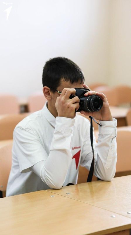 Юные медийщики ЛНР смогут принять участие в новом сезоне «МедиаПритяжения» и выиграть ценные призы Юные медийщики ЛНР смогут принять участие в новом сезоне «МедиаПритяжения» и выиграть ценные призы