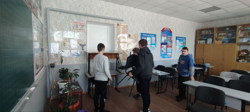 Обучающимся 14 школы рассказали, как действовать в экстренных ситуациях Обучающимся 14 школы рассказали, как действовать в экстренных ситуациях