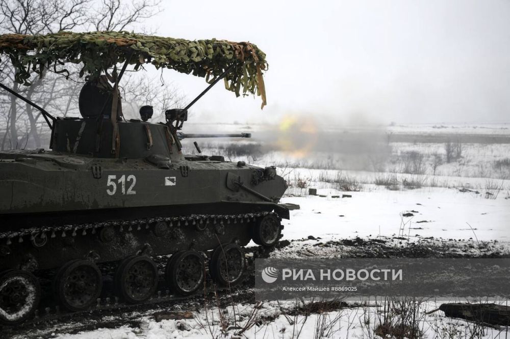 Боевая подготовка экипажей БМД-2 на одном из полигонов ЛНР Боевая подготовка экипажей БМД-2 на одном из полигонов ЛНР