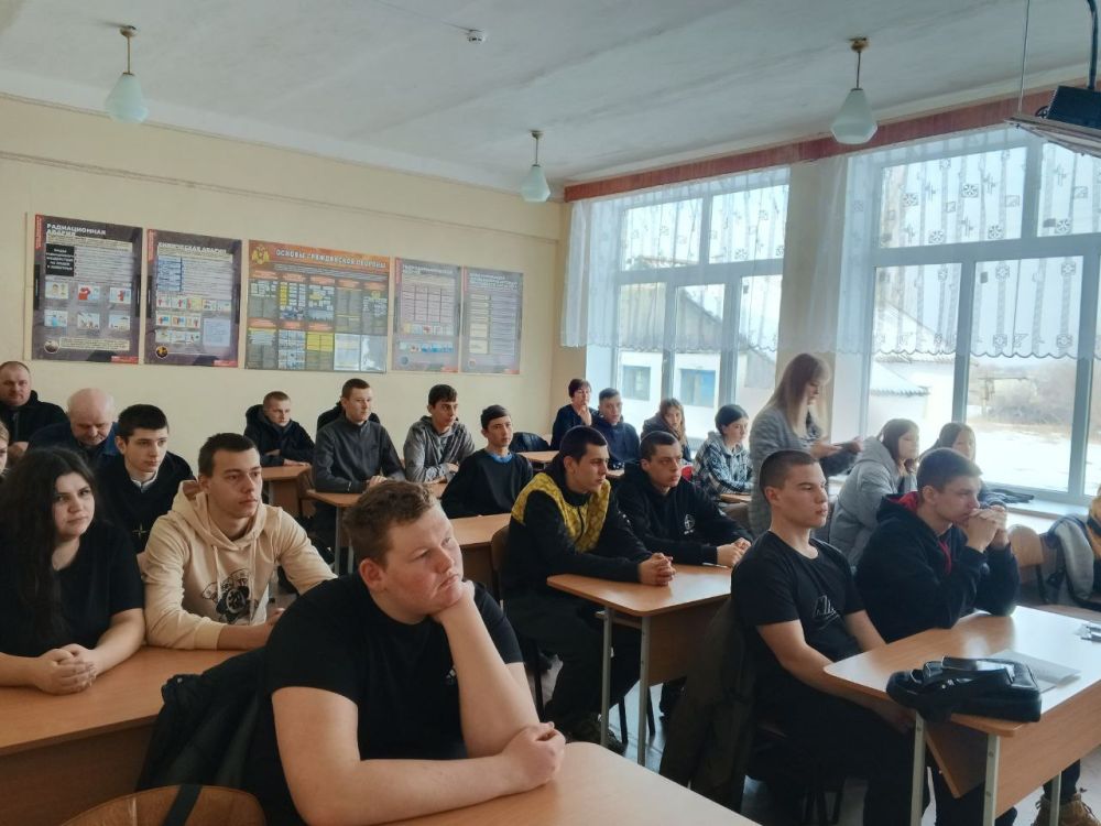 3 марта 2025 года в рамках празднования Всемирного Дня гражданской обороны в ГБОУ СПО ЛНР «Белокуракинский аграрный колледж» состоялся совместный урок по теме безопасности, организованный в сотрудничестве с представителем... 3 марта 2025 года в рамках празднования Всемирного Дня гражданской обороны в ГБОУ СПО ЛНР «Белокуракинский аграрный колледж» состоялся совместный урок по теме безопасности, организованный в сотрудничестве с представителем...
