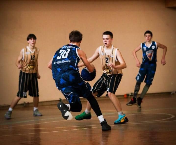 На спортивной базе Луганского государственного педагогического университета состоялся зрелищный финал Регионального этапа Школьной баскетбольной лиги «КЭС-БАСКЕТ» На спортивной базе Луганского государственного педагогического университета состоялся зрелищный финал Регионального этапа Школьной баскетбольной лиги «КЭС-БАСКЕТ»