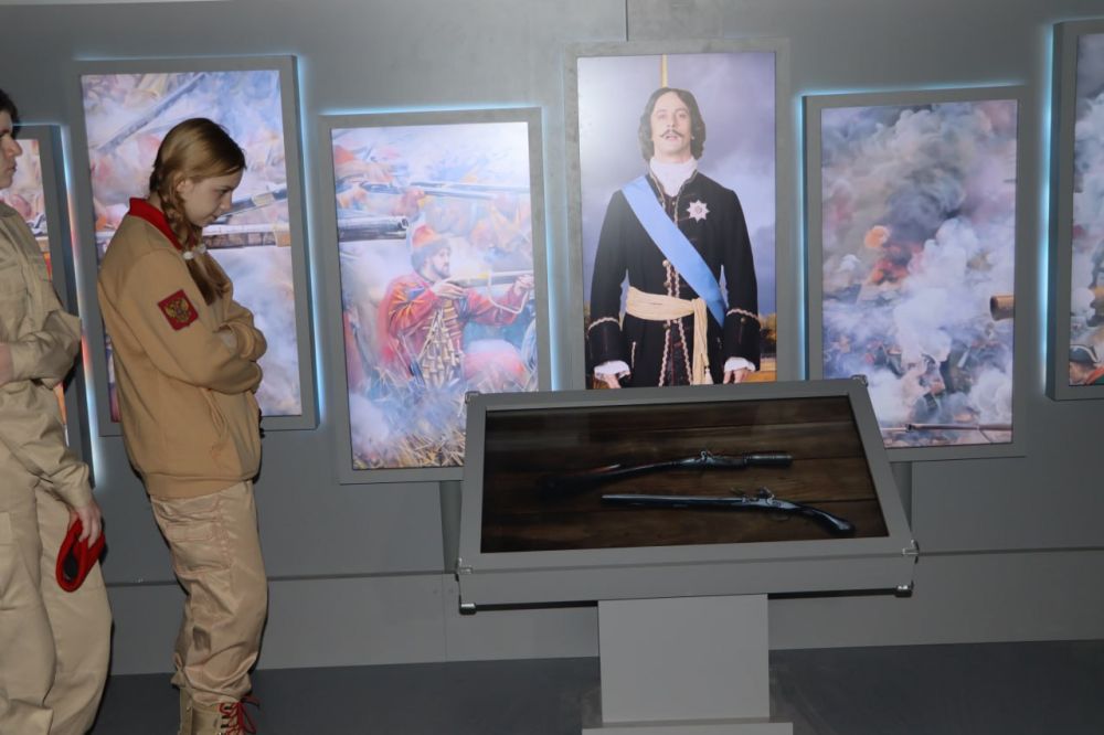 Мобильный исторический парк «Россия – Моя история» прибыл в Стаханов Мобильный исторический парк «Россия – Моя история» прибыл в Стаханов