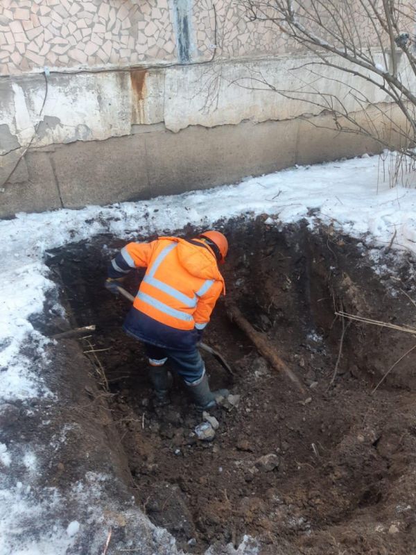 Андрей Рубанцов: Сыктывкарский водоканал устранил 20 аварий в Ровеньках Андрей Рубанцов: Сыктывкарский водоканал устранил 20 аварий в Ровеньках