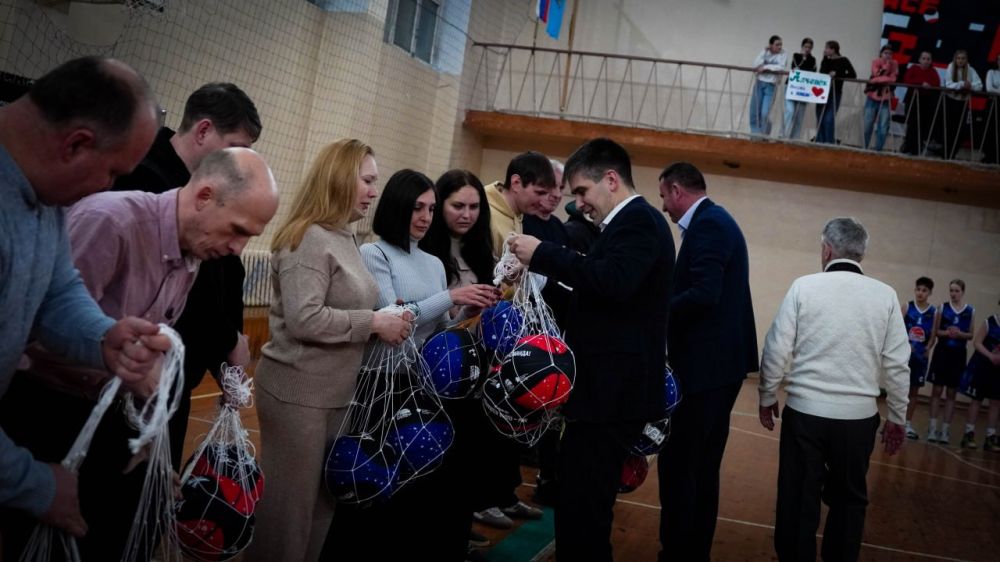 Команда Антрацитовской гимназии № 1 им. В.Я Команда Антрацитовской гимназии № 1 им. В.Я