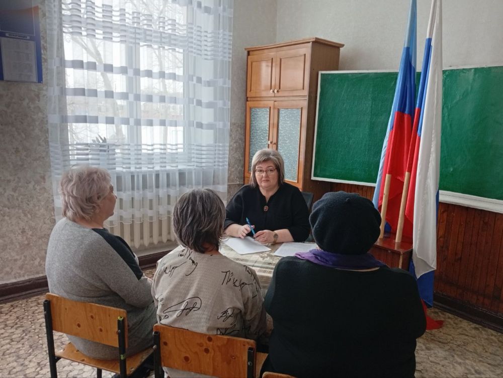 04 марта 2025 года начальник отдела по вопросам опеки, попечительства и патронажа Администрации городского округа муниципальное образование городской округ город Ровеньки Луганской Народной Республики Ирина Викторовна Попова... 04 марта 2025 года начальник отдела по вопросам опеки, попечительства и патронажа Администрации городского округа муниципальное образование городской округ город Ровеньки Луганской Народной Республики Ирина Викторовна Попова...