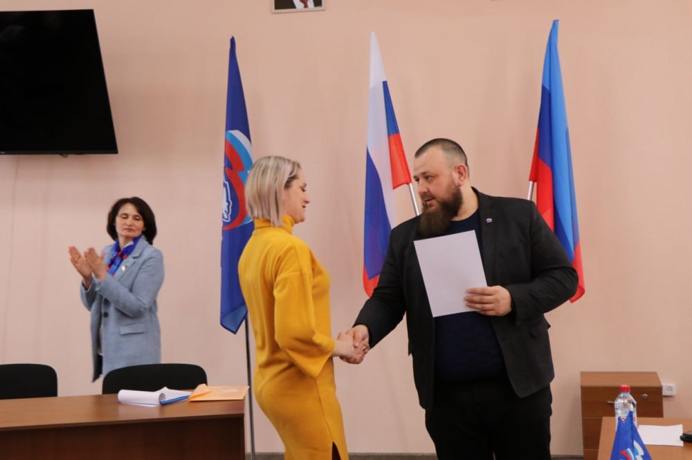 Игорь Рябушкин: В составе жюри принял участие в дебатном турнире «Мнение молодежи», который прошел в Марковском муниципальном округе Игорь Рябушкин: В составе жюри принял участие в дебатном турнире «Мнение молодежи», который прошел в Марковском муниципальном округе