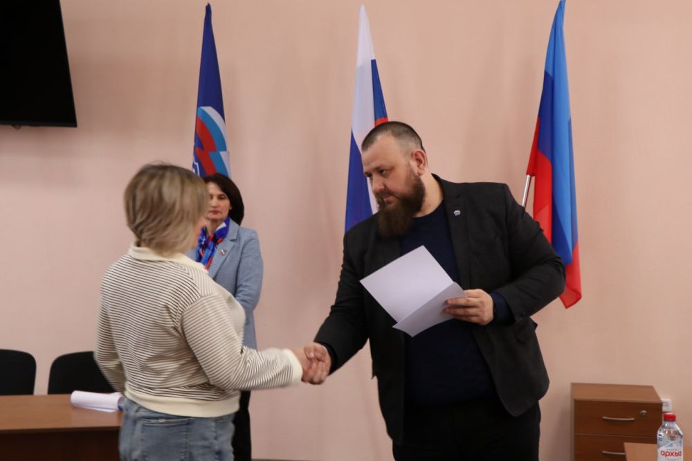 Игорь Рябушкин: В составе жюри принял участие в дебатном турнире «Мнение молодежи», который прошел в Марковском муниципальном округе Игорь Рябушкин: В составе жюри принял участие в дебатном турнире «Мнение молодежи», который прошел в Марковском муниципальном округе
