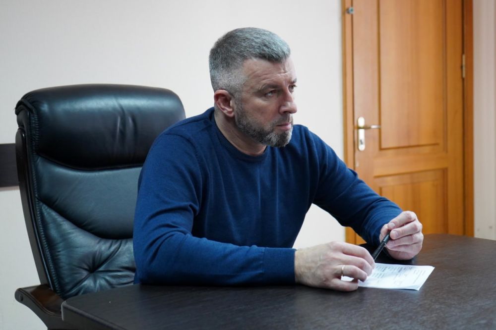 Андрей Сухачев: На очередном приеме с коллегами рассмотрели 5 обращений Андрей Сухачев: На очередном приеме с коллегами рассмотрели 5 обращений