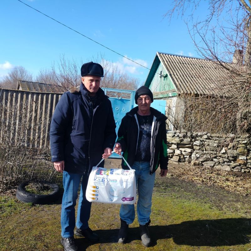05.03.2025 г. в с.Красная Таловка осуществлялся выездной приём маломобильных граждан сотрудниками МФЦ 05.03.2025 г. в с.Красная Таловка осуществлялся выездной приём маломобильных граждан сотрудниками МФЦ