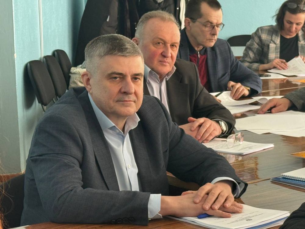 Игорь Рябушкин: Заседание общественного экспертного совета при Министерстве промышленности и торговли ЛНР Игорь Рябушкин: Заседание общественного экспертного совета при Министерстве промышленности и торговли ЛНР