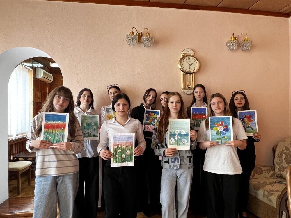 Сегодня во Дворце культуры имени Горького состоялось тематическое мероприятие, посвящённое Международному женскому дню Сегодня во Дворце культуры имени Горького состоялось тематическое мероприятие, посвящённое Международному женскому дню