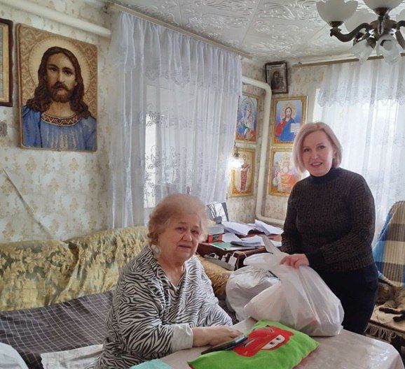 Женсовет поздравил подопечных Терцентра с Международным женским днем Женсовет поздравил подопечных Терцентра с Международным женским днем