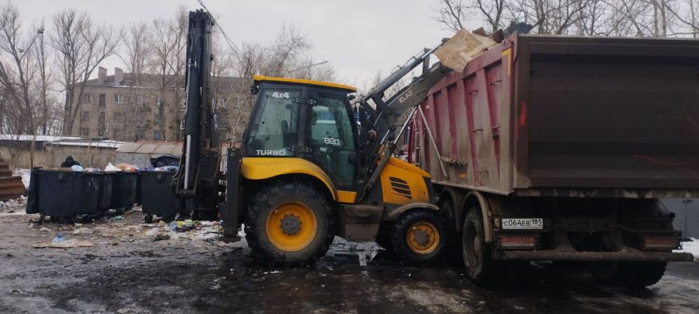В Молодогвардейске проведены работы по вывозу мусора, накопившегося возле точек сбора твердых бытовых отходов В Молодогвардейске проведены работы по вывозу мусора, накопившегося возле точек сбора твердых бытовых отходов
