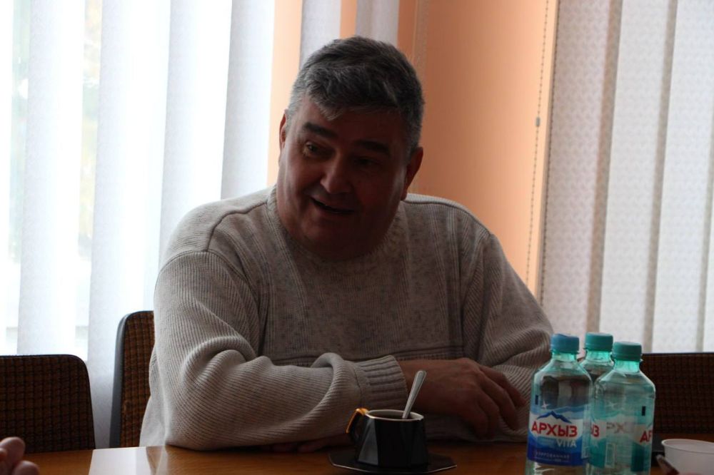 Олег Савченко: Встретился с Министром инфраструктуры и транспорта Луганской Народной Республики Евдохиным Владимиром Владимировичем Олег Савченко: Встретился с Министром инфраструктуры и транспорта Луганской Народной Республики Евдохиным Владимиром Владимировичем