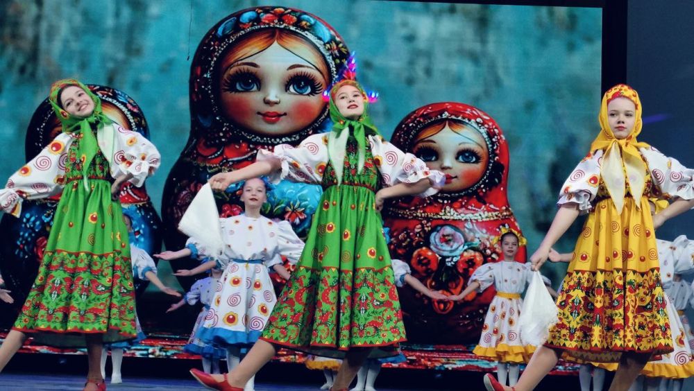 Сегодня в ДК им. Горького состоялось торжественное мероприятие, посвященное Международному женскому дню 8 Марта Сегодня в ДК им. Горького состоялось торжественное мероприятие, посвященное Международному женскому дню 8 Марта