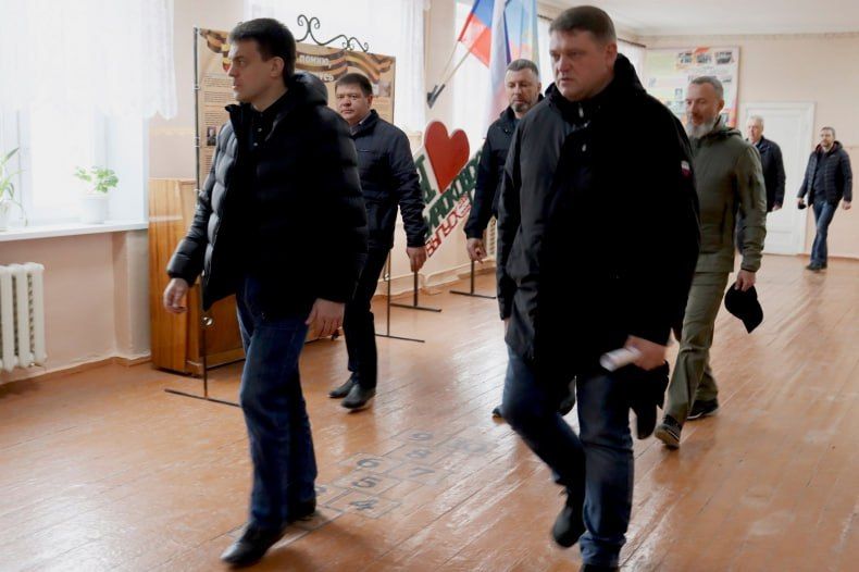 Губернатор Красноярского края Михаил Котюков с рабочим визитом посетил Свердловский муниципальный округ Губернатор Красноярского края Михаил Котюков с рабочим визитом посетил Свердловский муниципальный округ