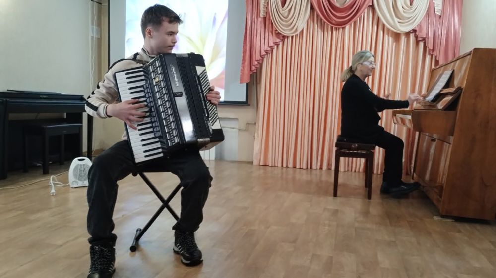 Весна - время Надежд и Вдохновения, а 8 Марта - особый день, пора цветов и улыбок Весна - время Надежд и Вдохновения, а 8 Марта - особый день, пора цветов и улыбок