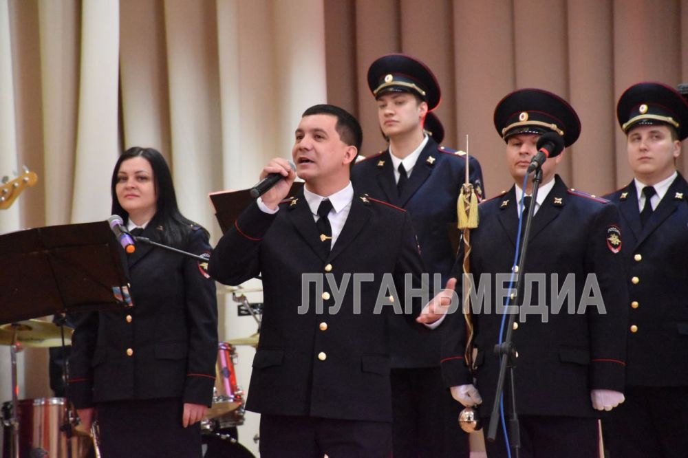 В Алчевске в детской музыкальной школе № 1 имени Ивана Алчевского состоялся концерт, приуроченный к Международному женскому дню, «Ты женщина, вселенная любви» В Алчевске в детской музыкальной школе № 1 имени Ивана Алчевского состоялся концерт, приуроченный к Международному женскому дню, «Ты женщина, вселенная любви»