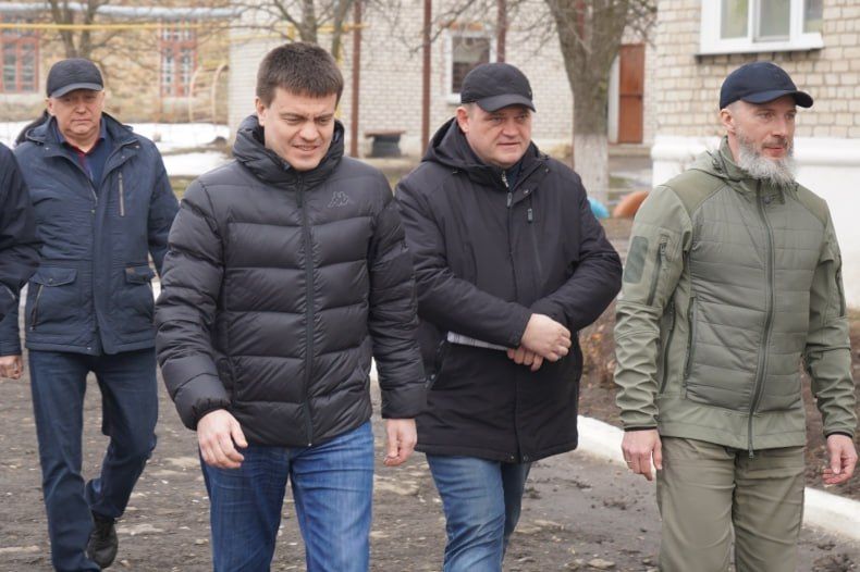 Губернатор Красноярского края Михаил Котюков с рабочим визитом посетил Свердловский муниципальный округ Губернатор Красноярского края Михаил Котюков с рабочим визитом посетил Свердловский муниципальный округ