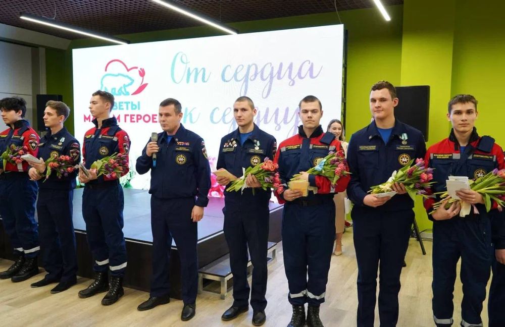 Дарья Лантратова: Мам наших Героев в преддверии 8 марта поздравляют по всей стране Дарья Лантратова: Мам наших Героев в преддверии 8 марта поздравляют по всей стране