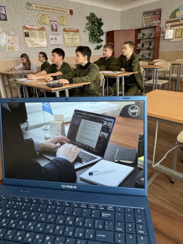В Ясеновской школе № 2 им. Д.В В Ясеновской школе № 2 им. Д.В