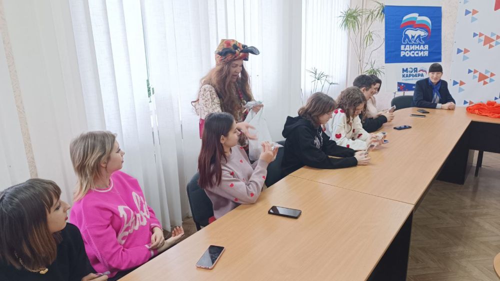 Волонтер из Омска провела в Стаханове мастер-класс и поделилась секретами успеха Волонтер из Омска провела в Стаханове мастер-класс и поделилась секретами успеха