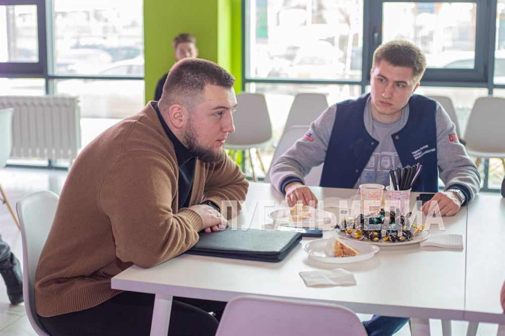 «Твой Ход» объединяет активных студентов Луганска «Твой Ход» объединяет активных студентов Луганска