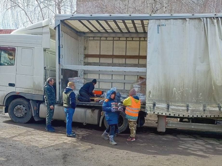 Сергей Колягин: Сегодня в город Первомайск прибыл гуманитарный груз от шефа-региона, состоящий из строительных материалов, оборудования для функционирования и ремонта внутридомовых систем водоснабжения и водоотведения, а... Сергей Колягин: Сегодня в город Первомайск прибыл гуманитарный груз от шефа-региона, состоящий из строительных материалов, оборудования для функционирования и ремонта внутридомовых систем водоснабжения и водоотведения, а...