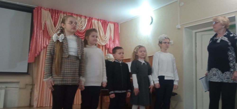 Весна - время Надежд и Вдохновения, а 8 Марта - особый день, пора цветов и улыбок Весна - время Надежд и Вдохновения, а 8 Марта - особый день, пора цветов и улыбок