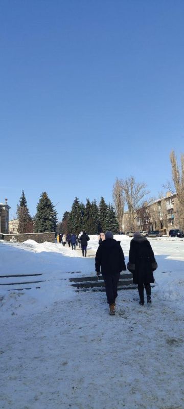 Андрей Рубанцов: В Ровеньках прошли тренировочные учения по эвакуации Андрей Рубанцов: В Ровеньках прошли тренировочные учения по эвакуации