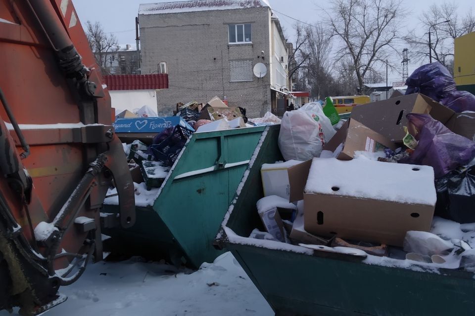 МУП «Экосервис и «Горсвет» активно благоустраивают Свердловский округ МУП «Экосервис и «Горсвет» активно благоустраивают Свердловский округ