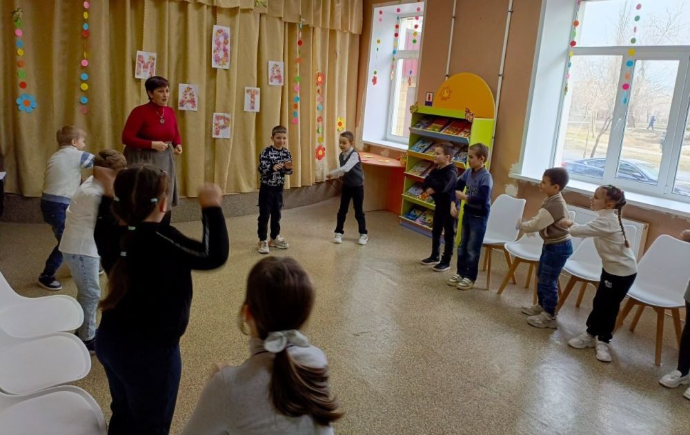 К Международному женскому Дню К Международному женскому Дню