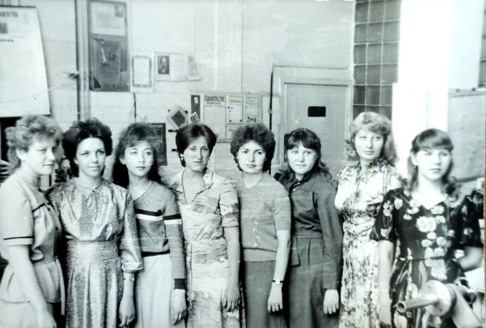 С наступающим 8 марта!. На фото советские женщины 1940 - 1980-е годы С наступающим 8 марта!. На фото советские женщины 1940 - 1980-е годы
