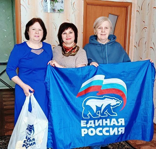 В преддверии 8 Марта в посёлке городского типа Дубовский чествовали матерей погибших защитников Родины и поздравляли с днём рождения В преддверии 8 Марта в посёлке городского типа Дубовский чествовали матерей погибших защитников Родины и поздравляли с днём рождения