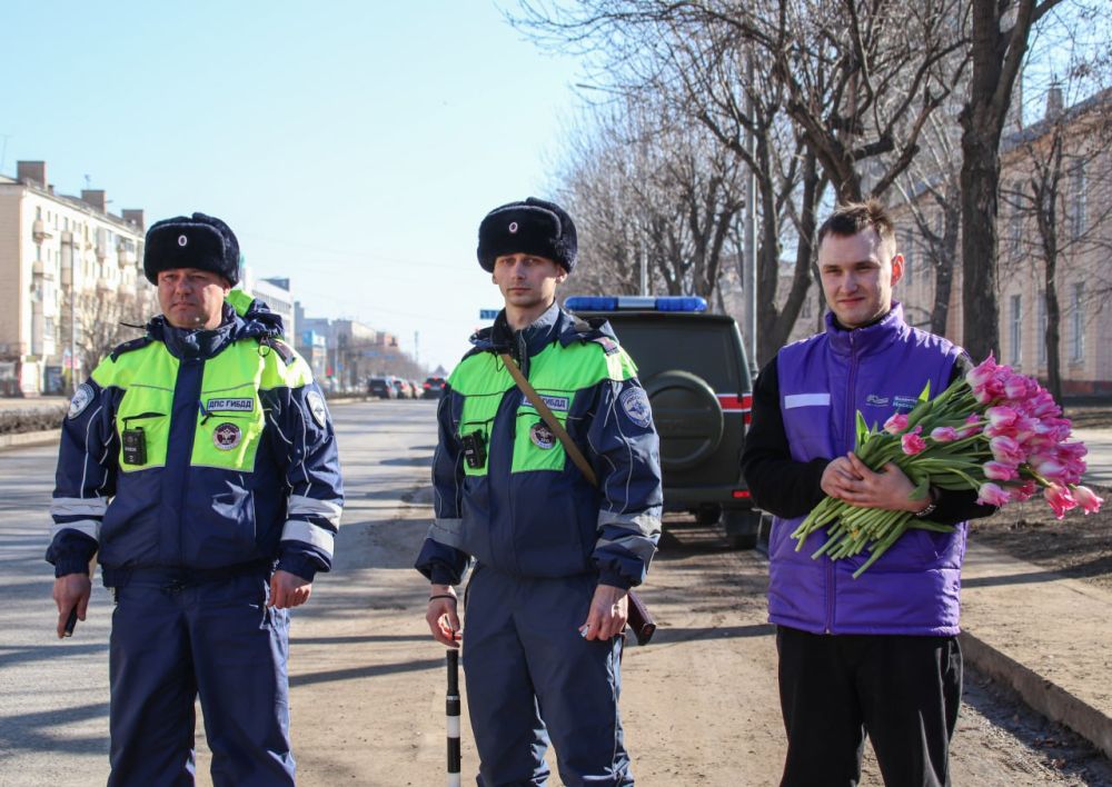 Цветы луганским автоледи Цветы луганским автоледи