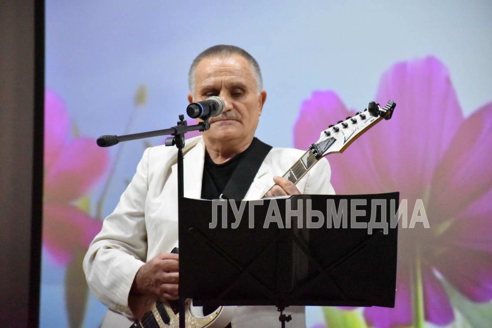 В преддверии Международного женского дня в районном дворце культуры состоялся праздничный концерт, посвященный самым милым и прекрасным женщинам нашего района В преддверии Международного женского дня в районном дворце культуры состоялся праздничный концерт, посвященный самым милым и прекрасным женщинам нашего района