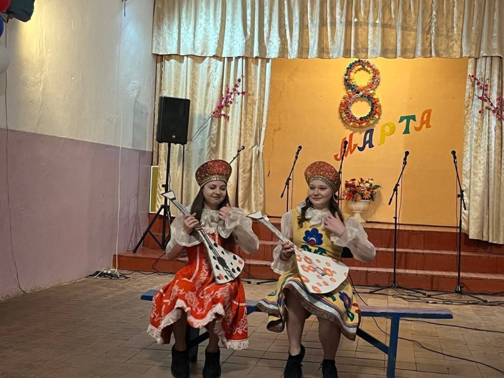 07.03.2025 г.. В Великочерниговском СДК, состоялся праздничный концерт посвящённыйМеждународному Женскому Дню 8 Марта, прозвучали поздравления:от начальника отдела жизнеобеспечения Ильченко С.И., песни и танцы от участников... 07.03.2025 г.. В Великочерниговском СДК, состоялся праздничный концерт посвящённыйМеждународному Женскому Дню 8 Марта, прозвучали поздравления:от начальника отдела жизнеобеспечения Ильченко С.И., песни и танцы от участников...